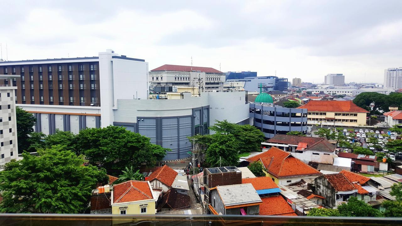 Pinnacle Apartment Pandanaran Semarang Exterior photo